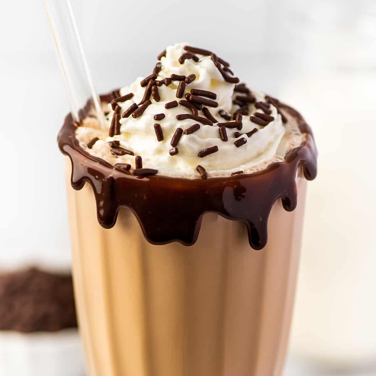 Homemade Chocolate Syrup: The Secret to a Thick & Creamy Milkshake